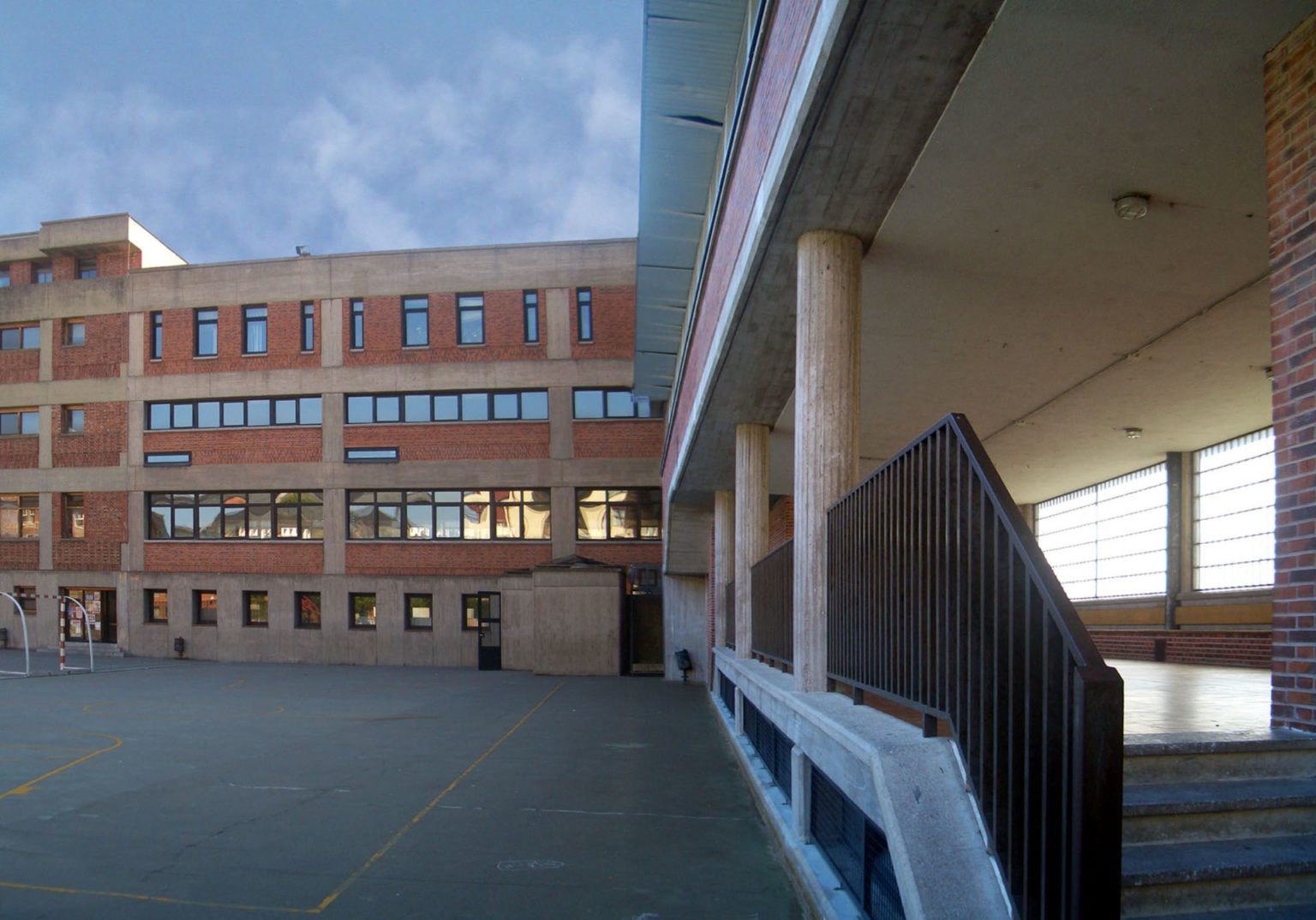 Colegio de la Sagrada Familia Fundación Docomomo Ibérico