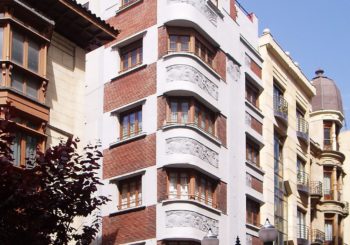 Edificio de viviendas (calle Carlos Bertrand)