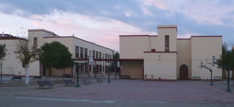 4 grupos escolares en: Huerta del Picacho