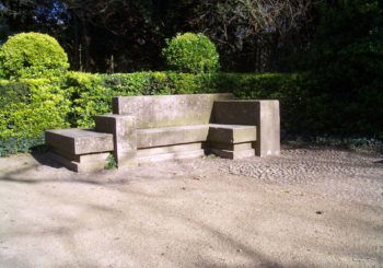 Monumento-fuente al poeta Núñez de Arce