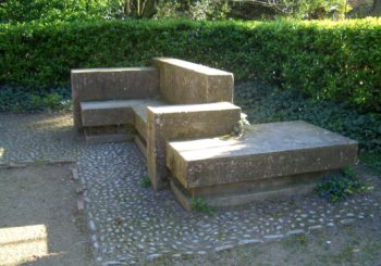 Monumento-fuente al poeta Núñez de Arce