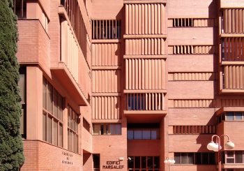 Facultad-biología-Barcelona-10