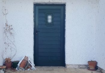 Poblado para jefes y empleados, garajes y depósito elevado de aguas propiedad de UEM en Sacedón