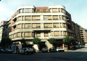 Edificio de viviendas (Avenida Roma 20)